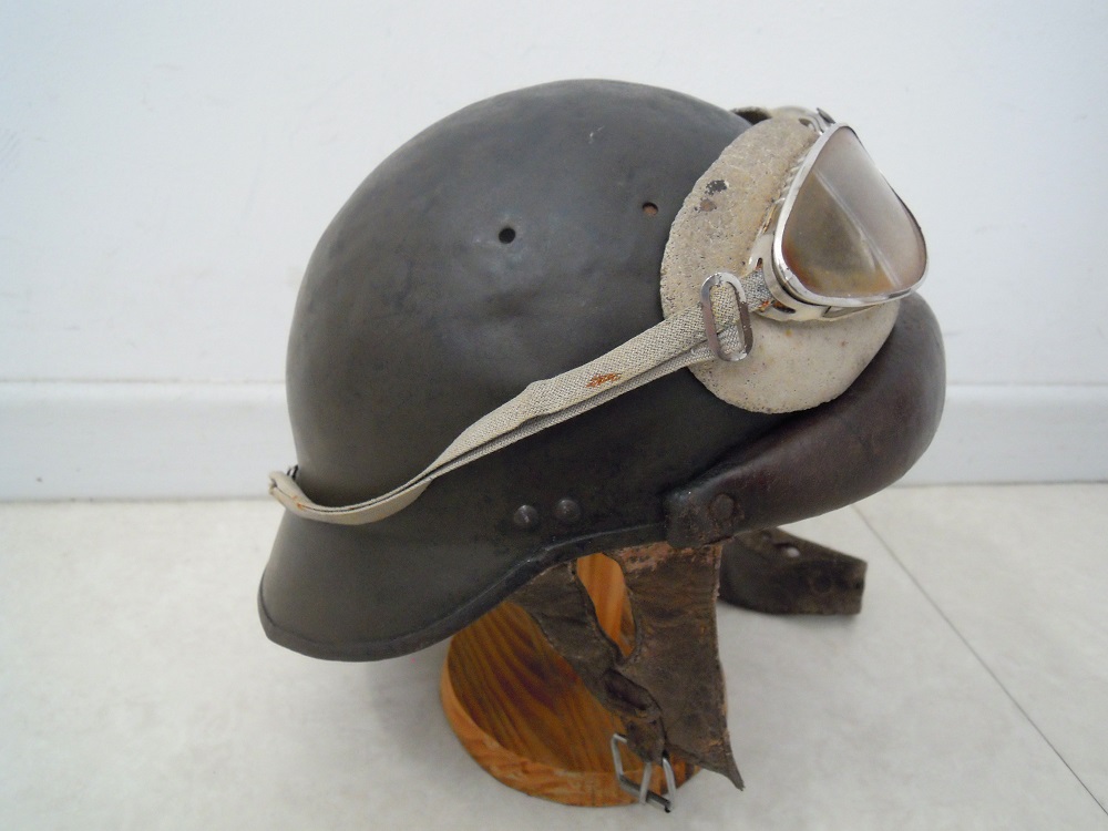  ensemble de casques modèle 1935 Dscn9320