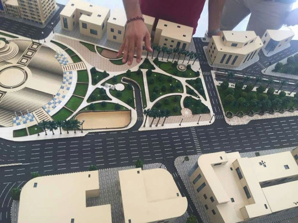 طلاب الهندسة المعمارية بحلب و ابداع ماكيت ساحة سعد الله الجابري Fb_img12