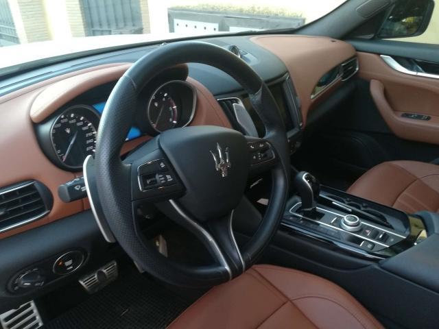 Maserati Levante  640x4820