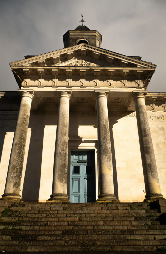 Une église un peu particulière Eglise14