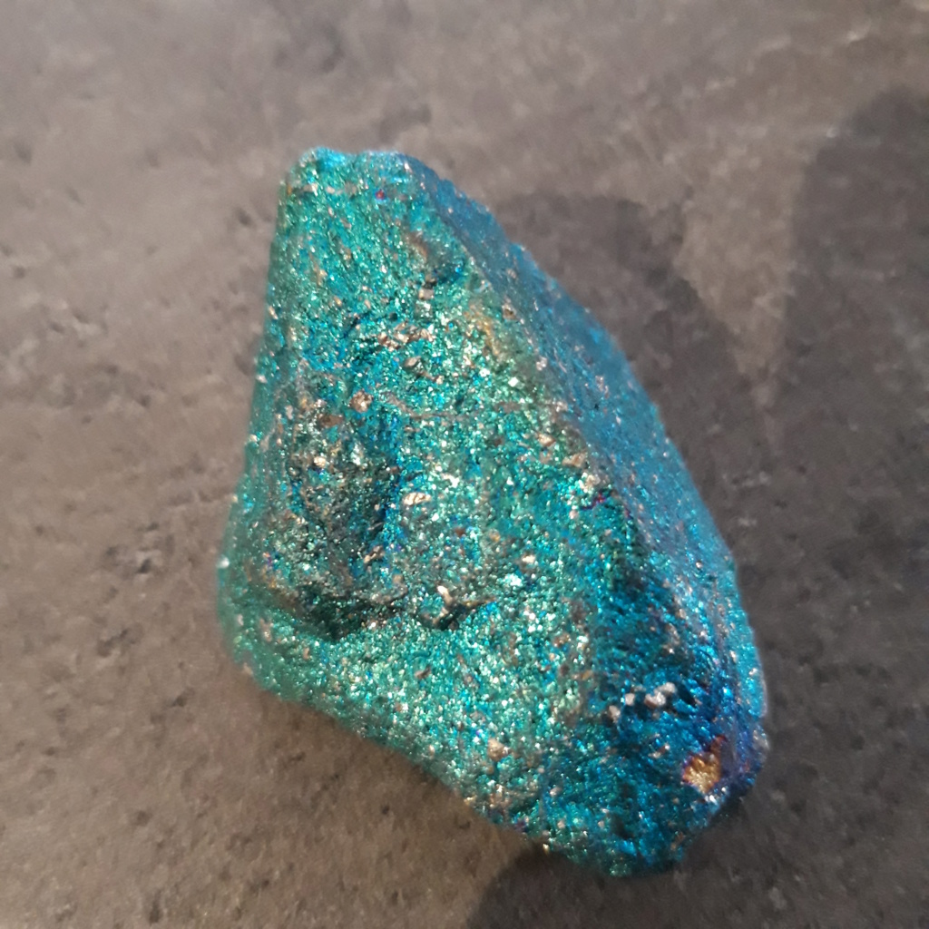 Demande d identification chalcopyrite et autre étrangeté  20200312