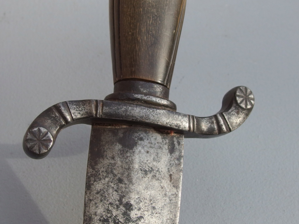 Couteau ancien lame type  oriental ? Pb030011