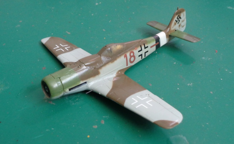 [Tamiya] 1/72 - Focke-Wulf Fw 190 D9  (fw190) - Page 2 Dsc07712