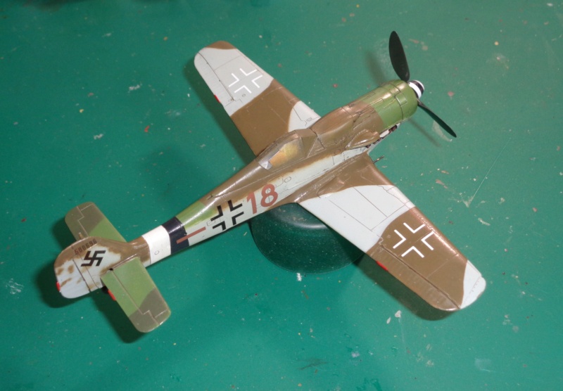 [Tamiya] 1/72 - Focke-Wulf Fw 190 D9  (fw190) - Page 2 Dsc07716