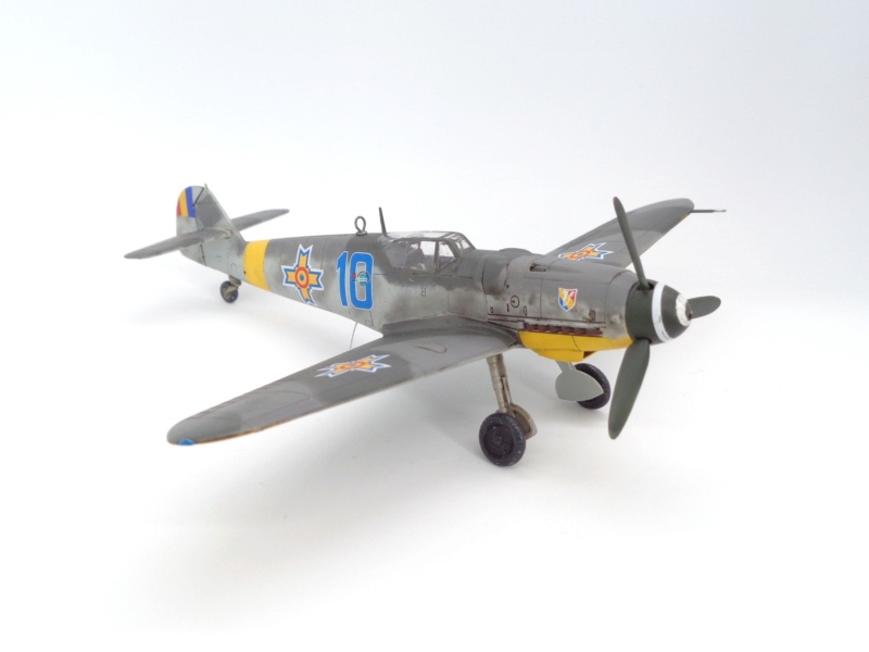 [Fine Molds] 1/72 - Messerschmitt Bf 109 G-6 Roumain  (bf109) Dsc08324
