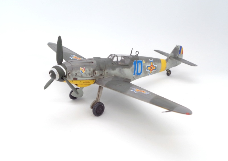 [Fine Molds] 1/72 - Messerschmitt Bf 109 G-6 Roumain  (bf109) Dsc08325