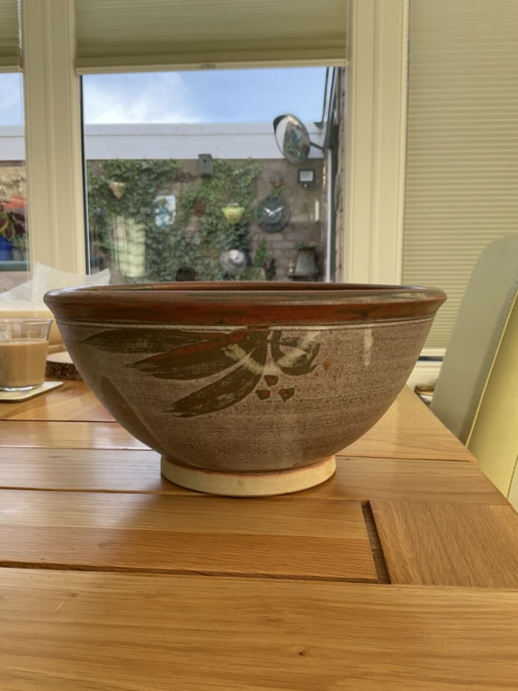 Large studio pottery bowl 3827d910