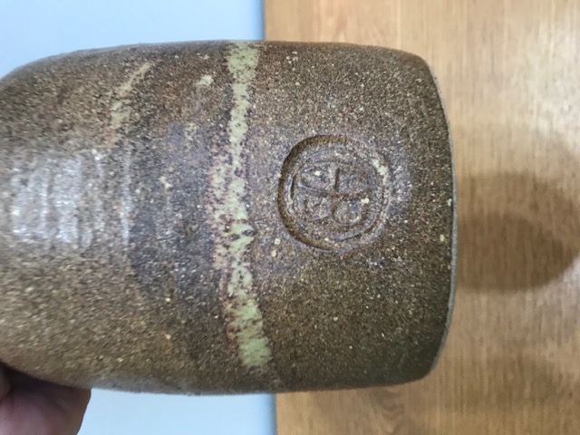 Coarse pottery Salt Pig EH mark Af3cc910