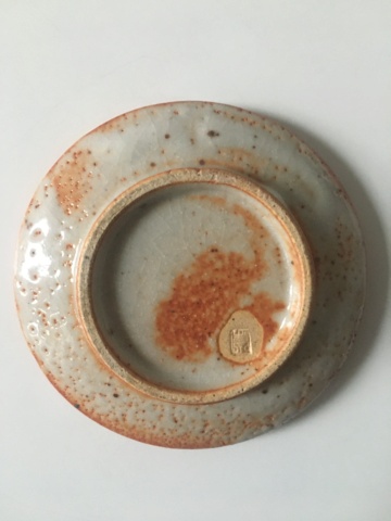 Small footed Chinese? Porcelain Dish. Japanese shino ware  3e014f10