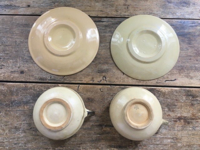 2 cups, 1 saucer, 1 plate, no marks… 98773e10