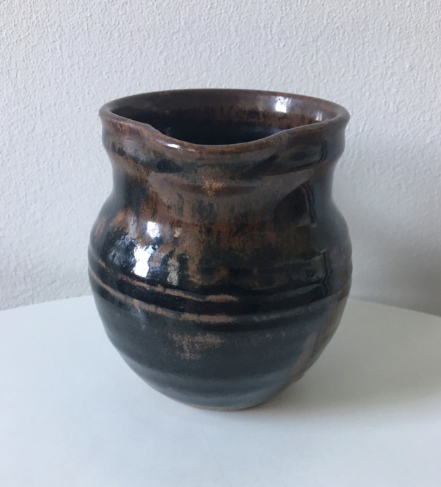 Small tenmoku jug. Poss sig with cross-hatch symbol to base. Trying to ID 9c810710