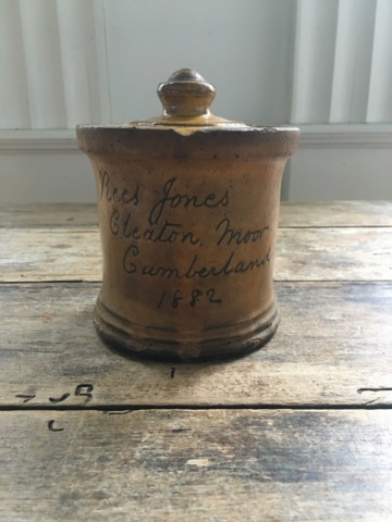 Sgraffito mottoware slipware Rural Lidded Jar 1882 D24a8a10