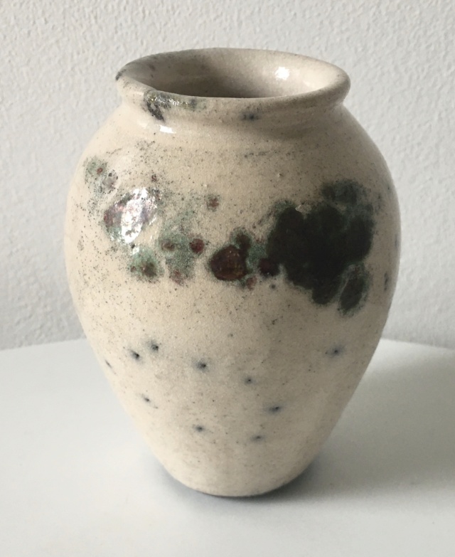 Small raku vase. Black clay, W mark to ID F0be2e10
