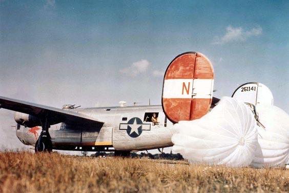 Images du groupe World War II in Original Color B-24_p10