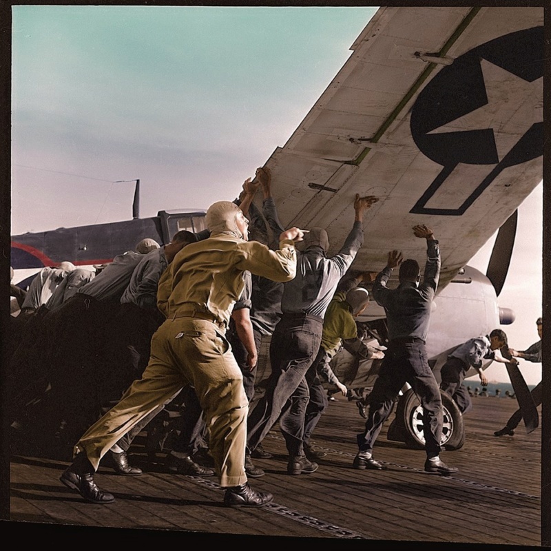Images du groupe World War II in Original Color Jet_f610