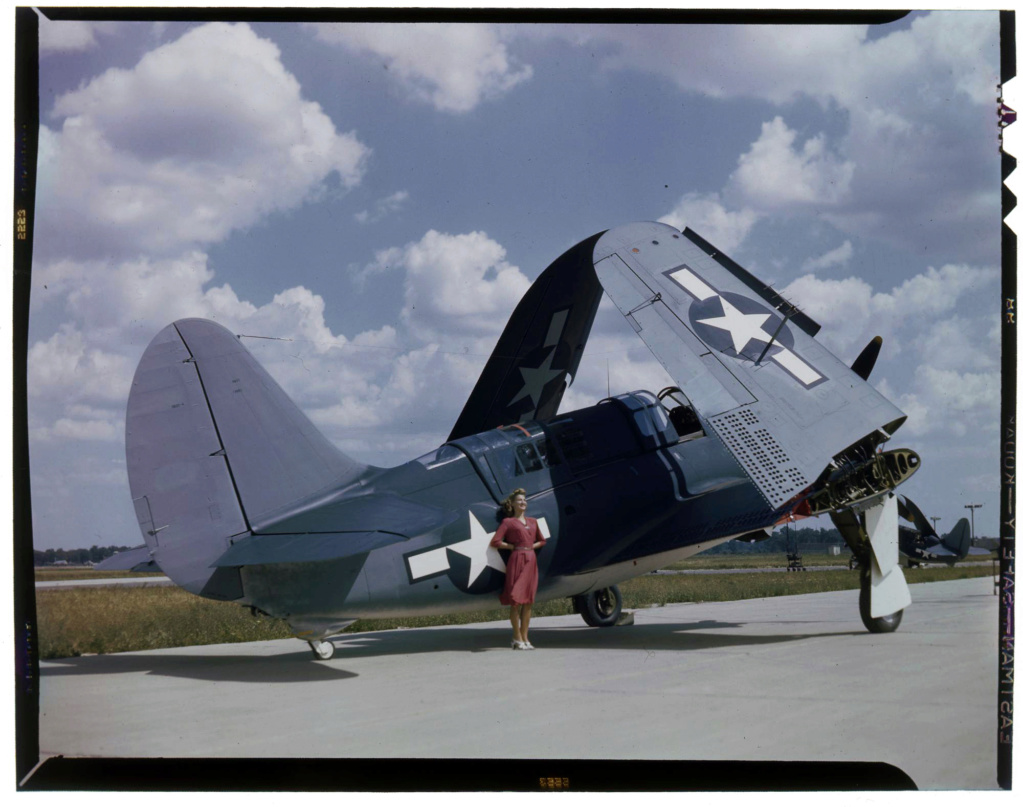 Images du groupe World War II in Original Color Sb2c_h10