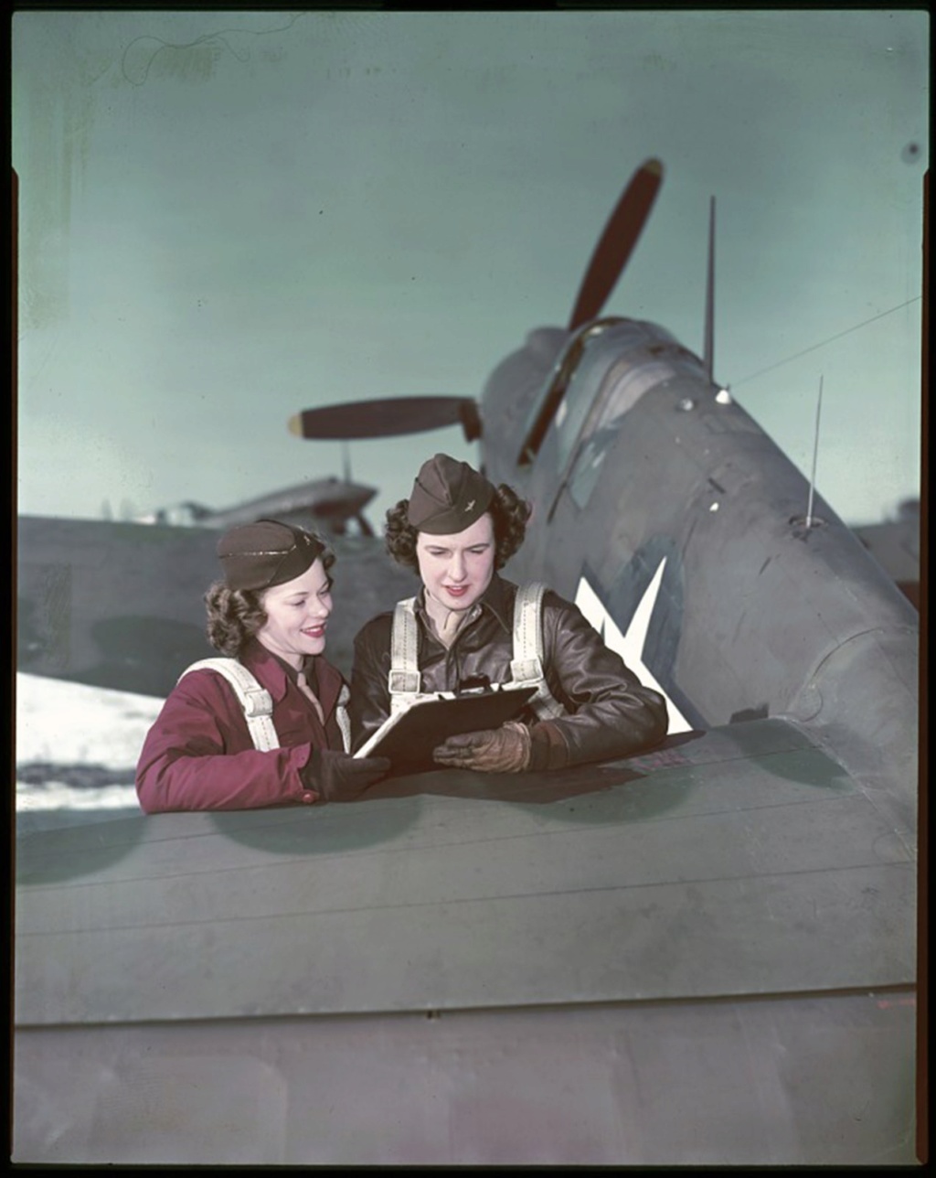 Images du groupe World War II in Original Color - Page 2 Wasp_p11