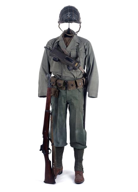 Le tirailleur sénégalais et le soldat français  1941-1945 :  Tirail10