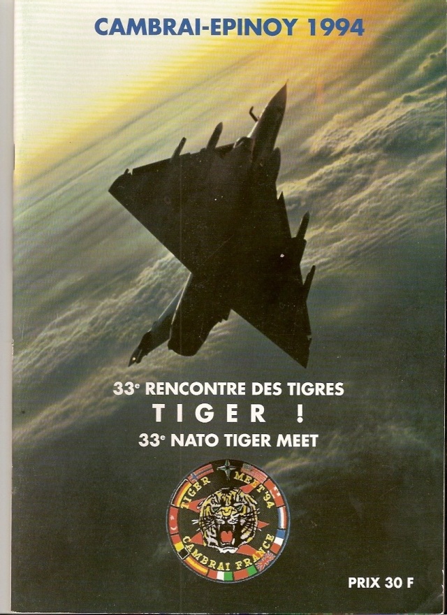 Plaquettes Armée de l'Air... Numari28