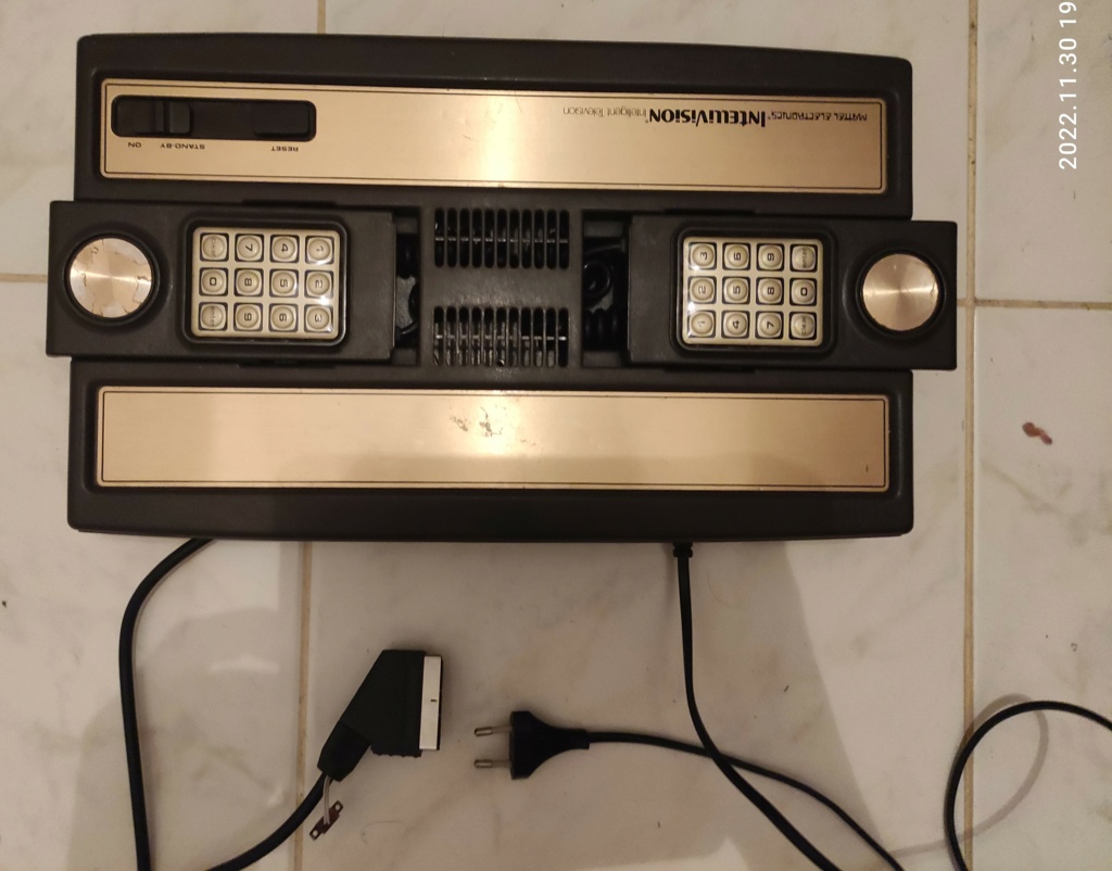 [VDS] homebrews Atari 2600 et 7800 Intv211
