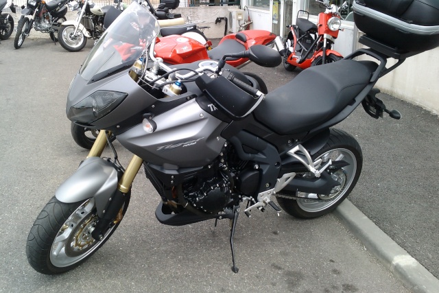 Motos d'occasions disponibles chez D'Pendance moto   Imag0113