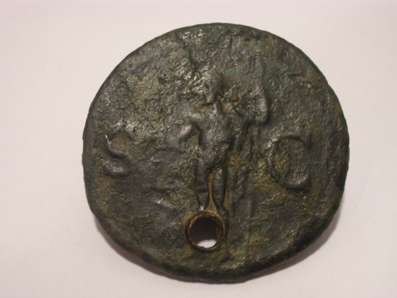 moneda de Agrippa con resello y agujero Imgp2611