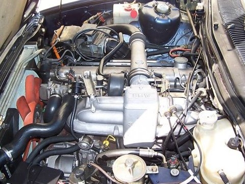 le M106 moteur de la 745i ph2 1985_b10