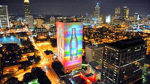 Coca-Cola célèbre ses 125 ans en fanfare Cocaco10