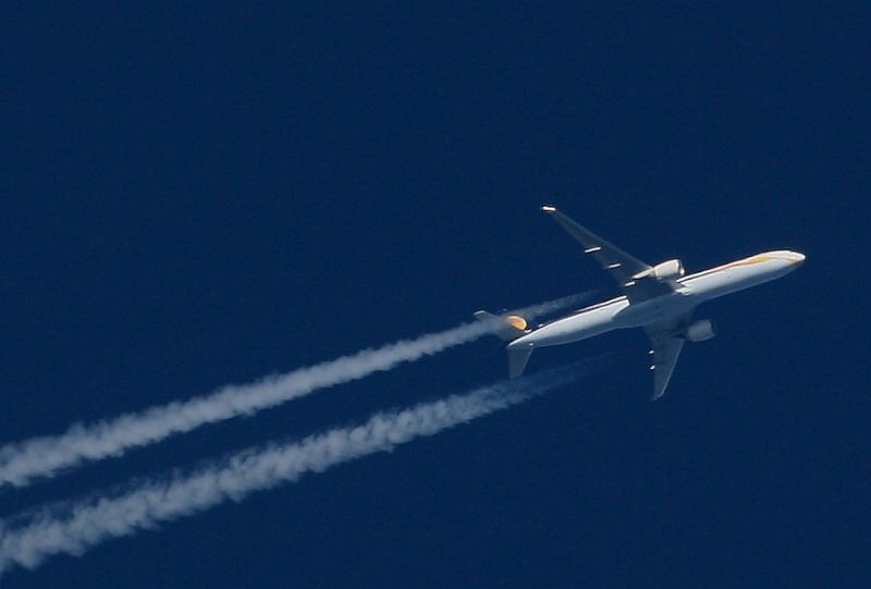 Contrails spotting Jet_ai10