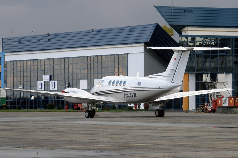 Aeroportul Targu Mures(Transilvania)-Octombrie 2010 Pa210010