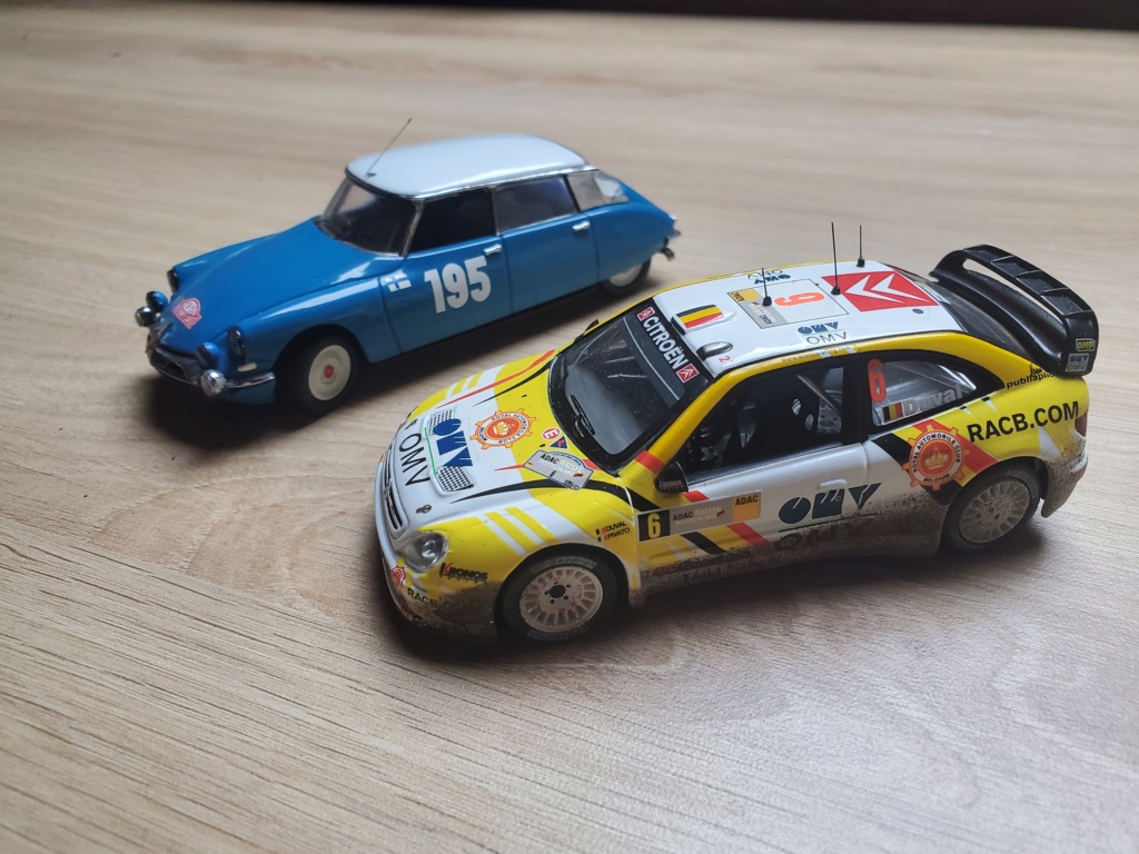 Photos de nos miniatures Citroën pour soutenir nos amis ukrainiens D5e95210