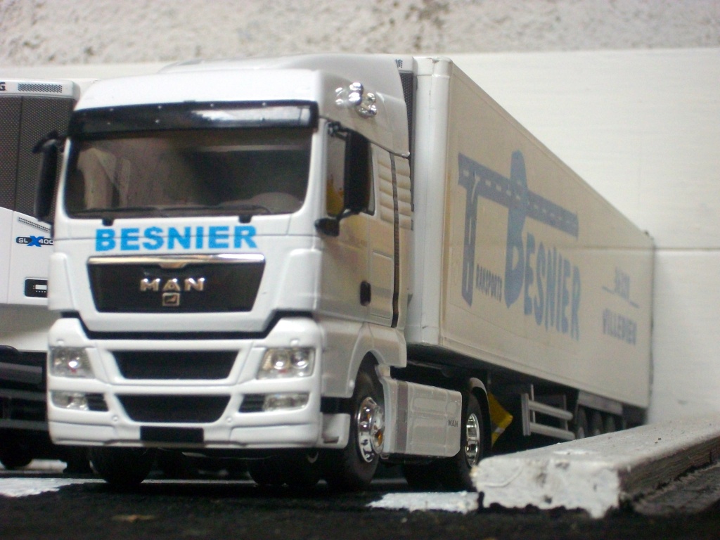 camion 1/43" Transport Besnier du 36" Imgp0115