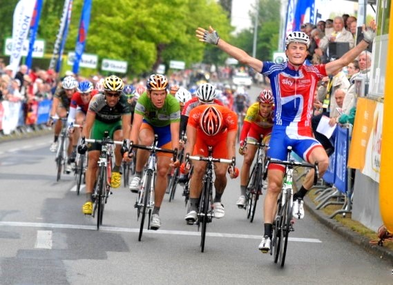 LE TOUR DE BRETAGNE  --France-- 25.04 au 01.05.2011 B1010