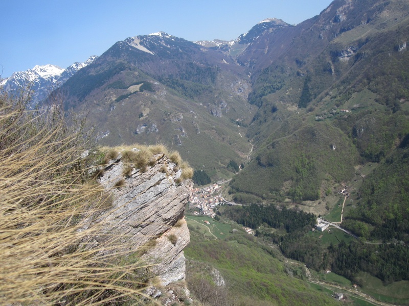 ESCURSIONE DEL 10/04/2011 da Camposilvano al Rifugio Alpino Lausen per il Monte Bellocca Da_cam41