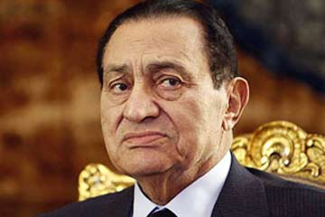 مصدر مسئول : نقل مبارك إلى المركز الطبى العالمى خلال 48 ساعة Mubara10