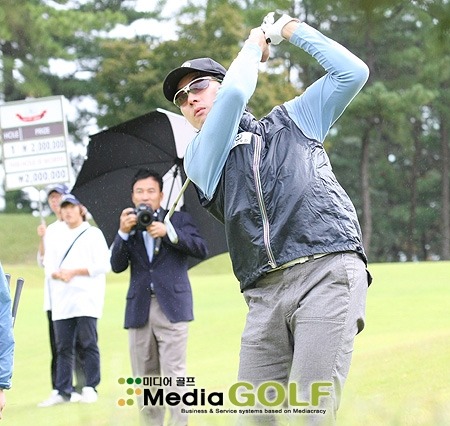 Song Il Gook Golf Sahasında 20101011