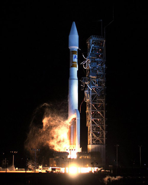 Atlas V NROL-34 le lancement le 14-04-2011 Atl5_l10