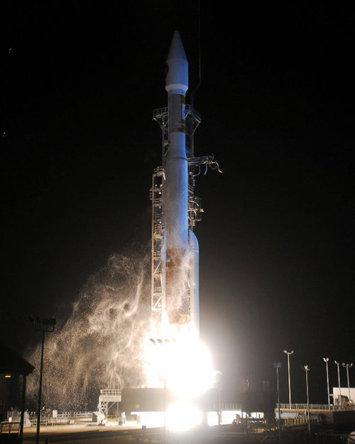 Atlas V NROL-34 le lancement le 14-04-2011 Atl5_l13