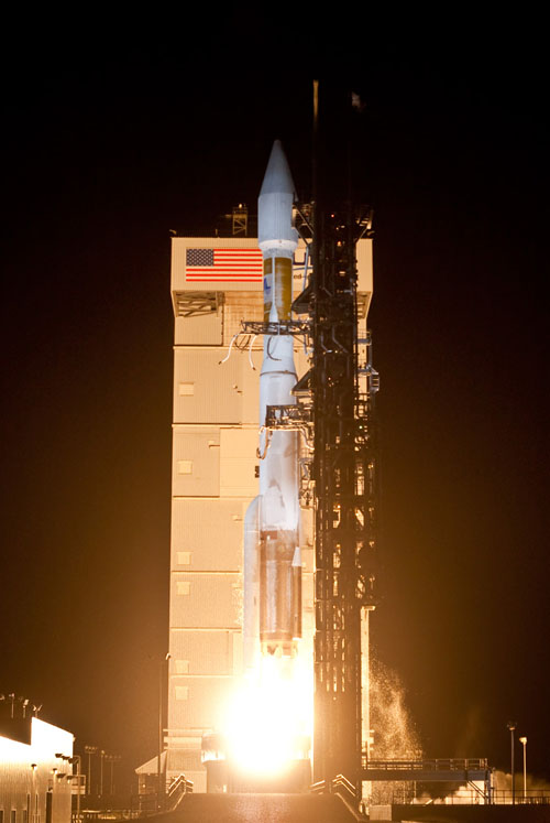 Atlas V NROL-34 le lancement le 14-04-2011 Atl5_l18