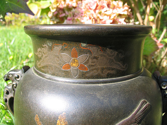 paire de vases aux oiseaux, bronze? Vaseco11