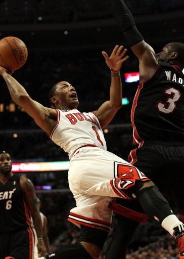 Bulls 93, Heat 89; Miami pierde duelo de líderes Iphoto10