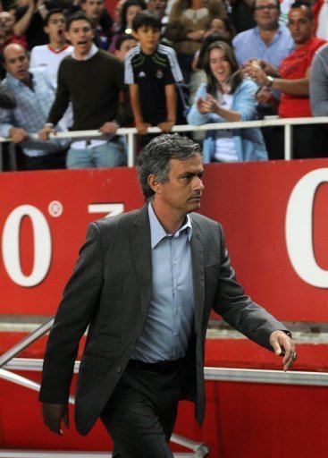 El Real Madrid presenta un recurso ante la suspensión de la UEFA a Mourinho Iphoto88