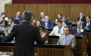 El Parlamento andaluz acepta tramitar una iniciativa para prohibir los toros. C_4_ma11