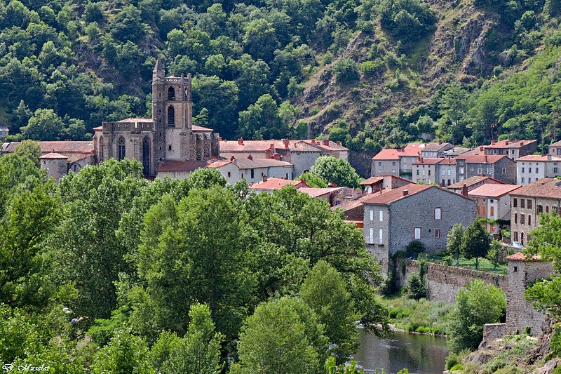 autres vues de Lavoûte Chilhac  en Auvergne Img_6413