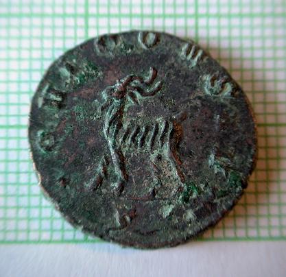 Les monnaies de Gallien à identifier   - Page 2 Dsc04029