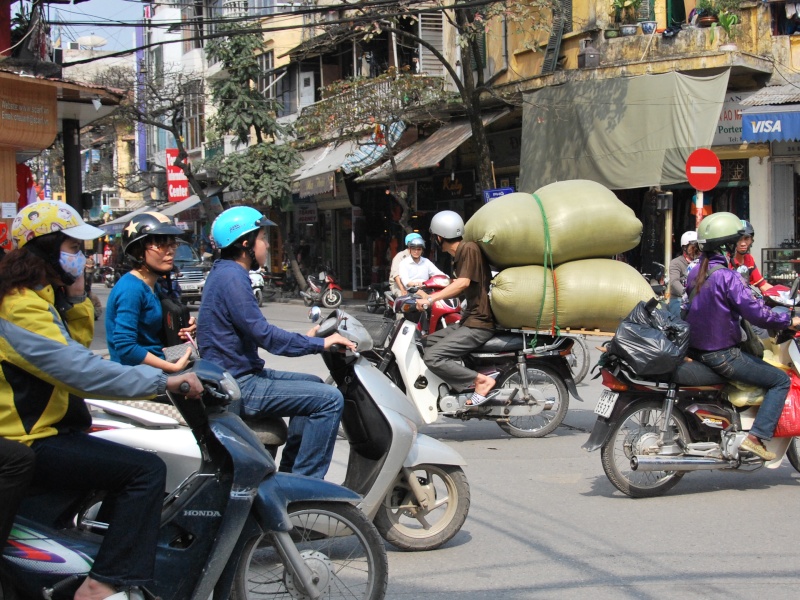 Vous dites qu'il y a du trafic  Montral....Hano, Vietnam Csc_2011