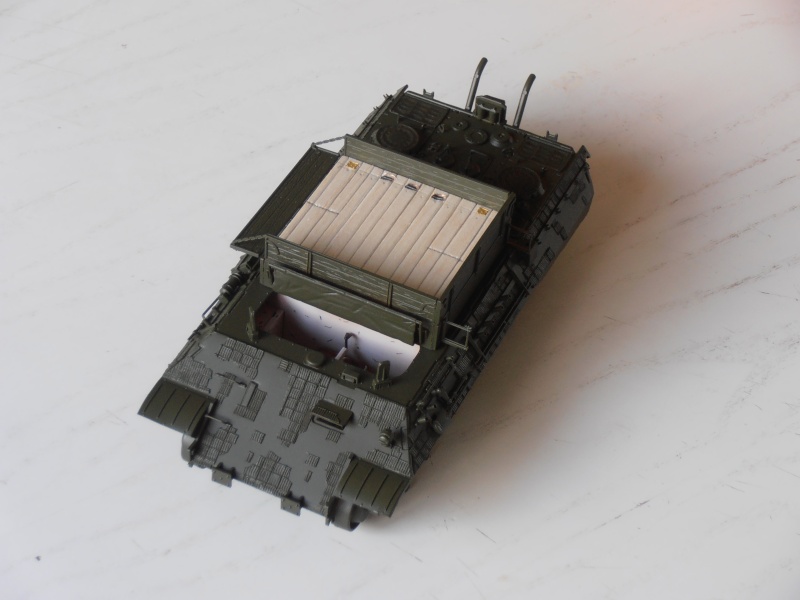 Bergepanther fin du montage et debut de la peinture P5080014