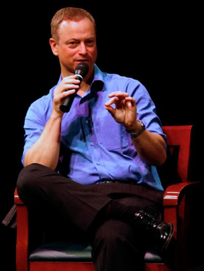 Gary Sinise - Page 3 20906910