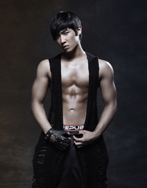 [110615] Joon de MBLAQ fue escogido para ser modelo en Kiss Republic. Bbdk710