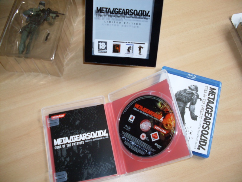 Est. Metal Gear Solid 4 Collector PS3 Se10